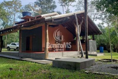 Chácara com 4 Hectares com 100,00 metros de Rio Mimoso