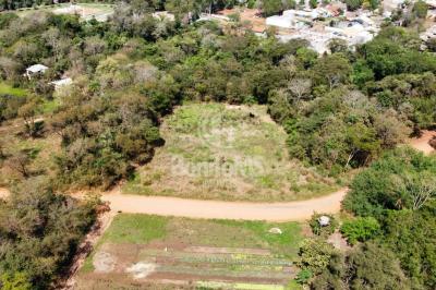Área de 7.900 m² à 500 metros do Centro
