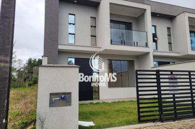 Excelente sobrado em Itapoá, SC